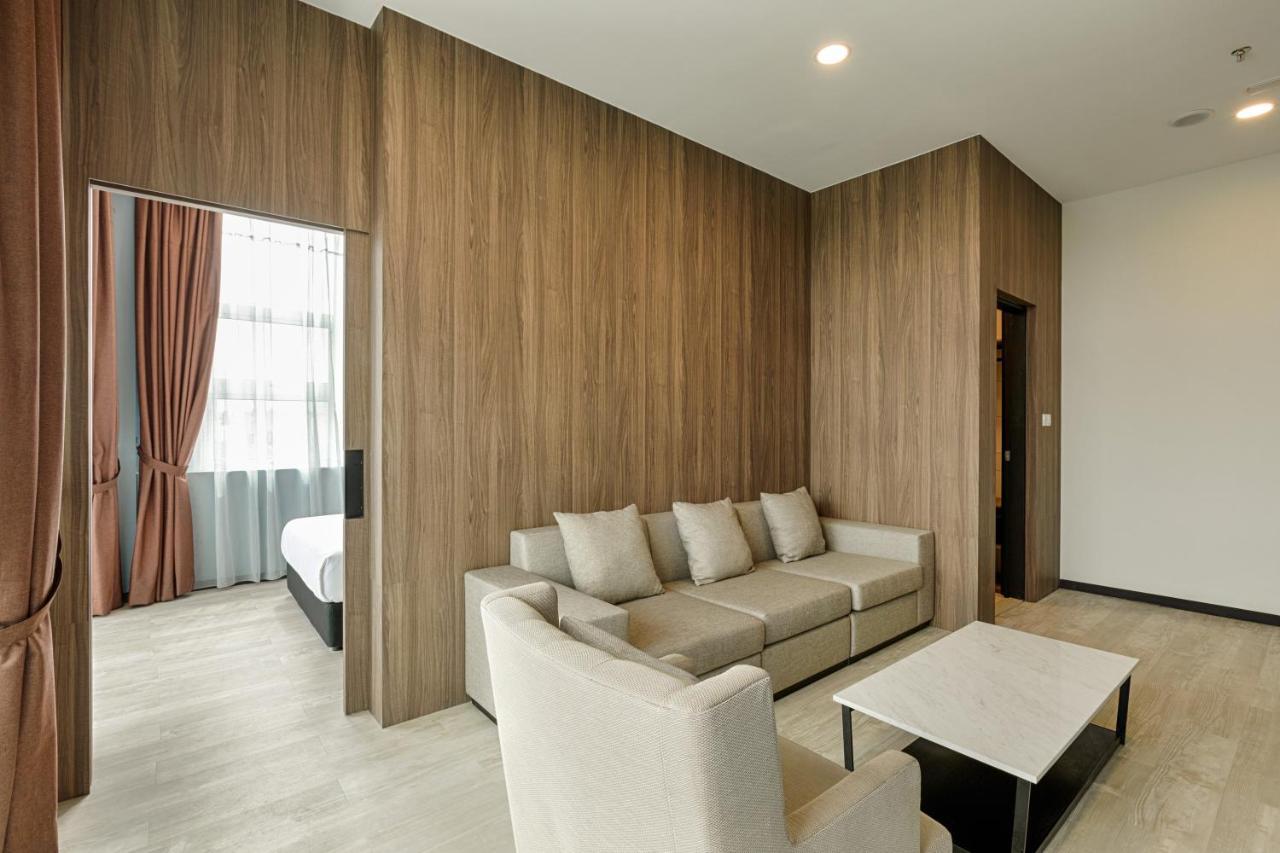 Mtree Hotel Nilai - Klia Airport Экстерьер фото